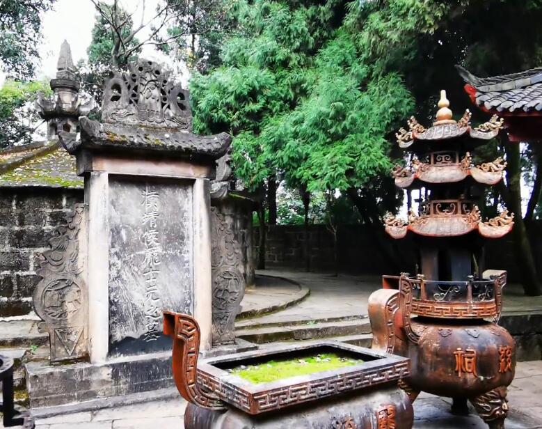 四川德阳白马关庞统祠墓景点介绍1