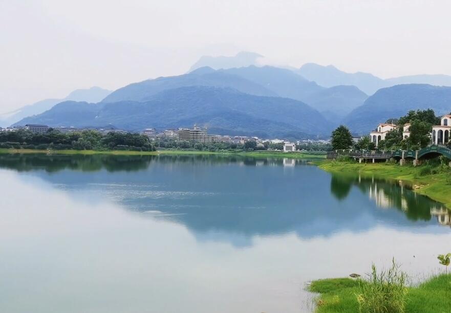 四川乐山峨眉山峨秀湖景点介绍1