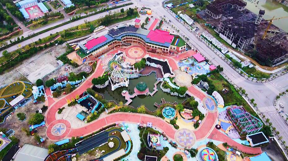 四川自贡恐龙欢乐王国游乐园景点介绍1