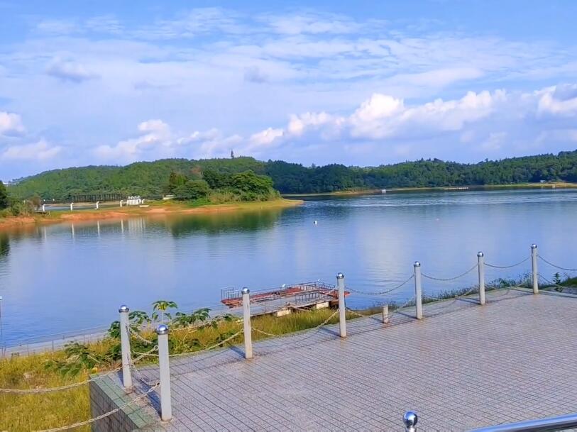 四川绵阳沉抗镇仙海水利风景区景点介绍1