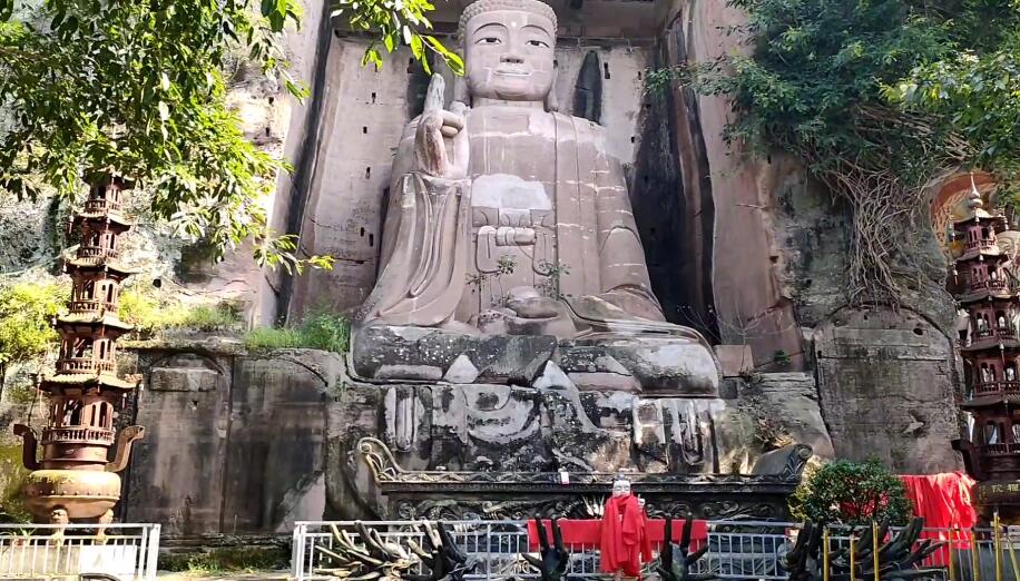 四川眉山双桥梅湾湖风景区景点介绍1