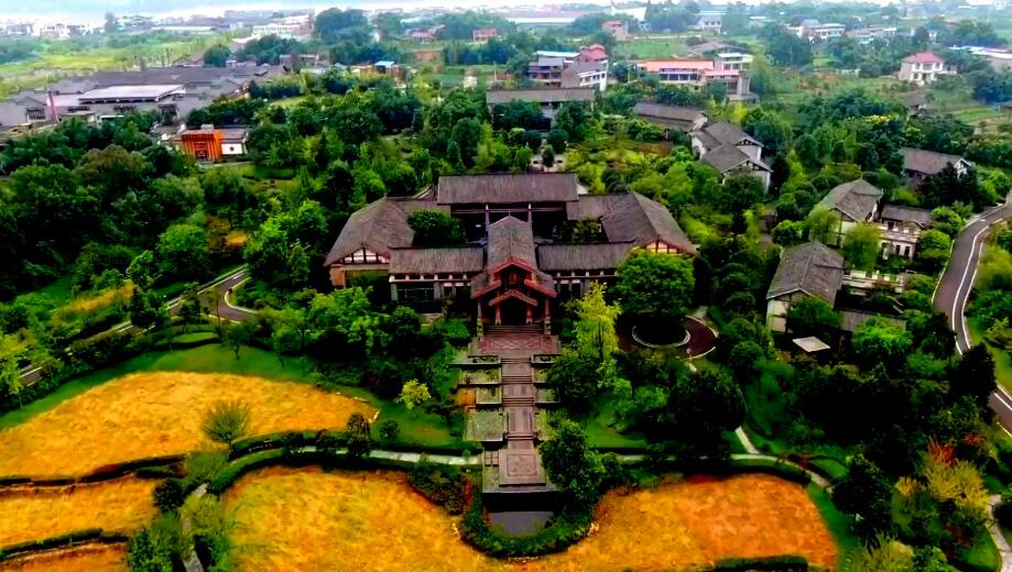 四川泸州上马黄龙湖漂流景点介绍1