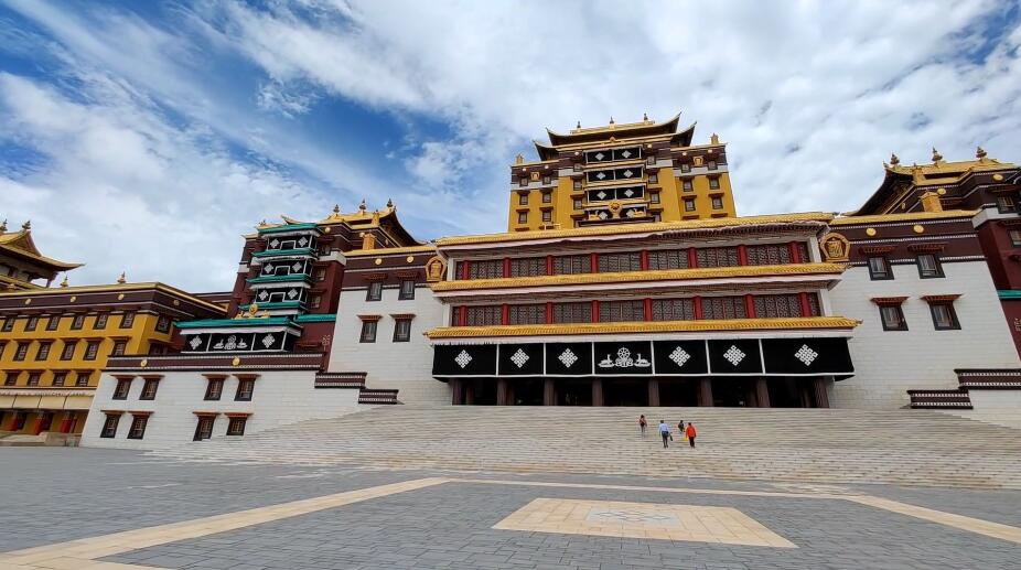 四川阿坝各莫寺(慧圆寺)景点介绍1