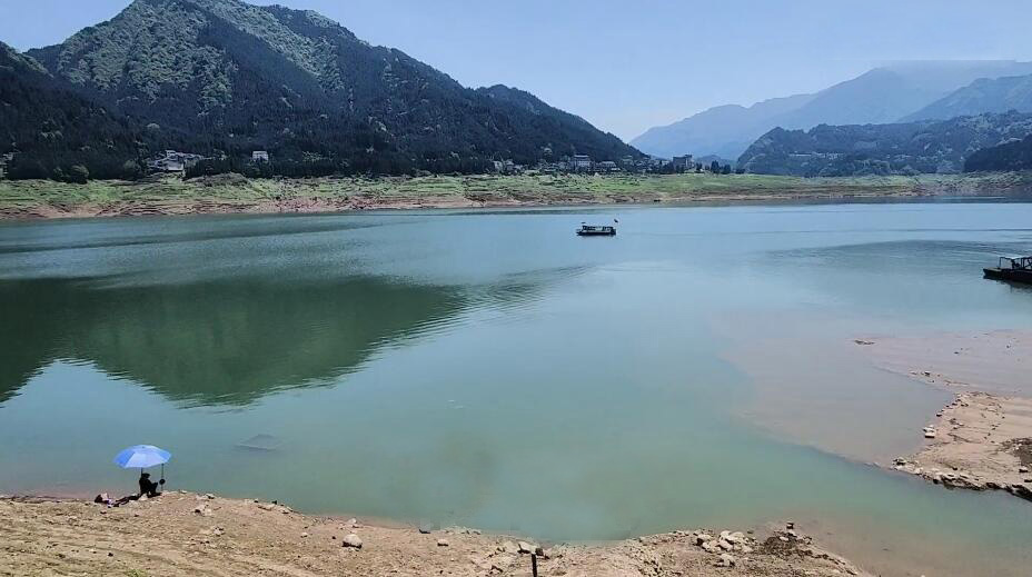 四川眉山雅女湖(瓦屋山水库)景点介绍1