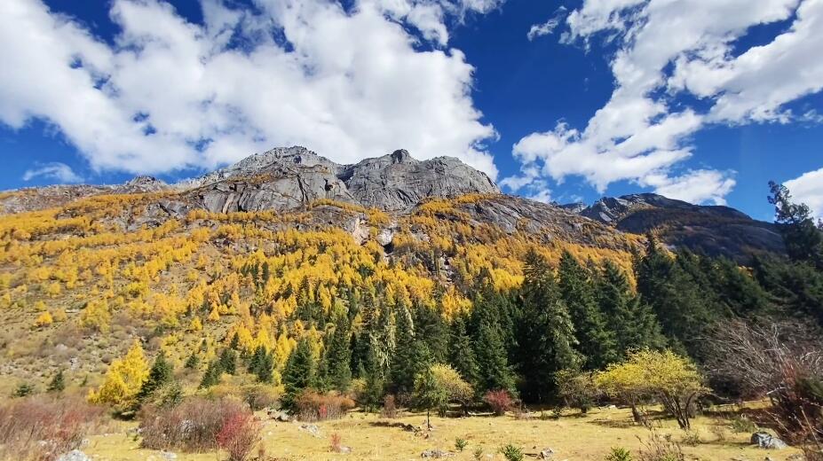 四川阿坝四姑娘山风景名胜区(国家4A级)景点介绍1