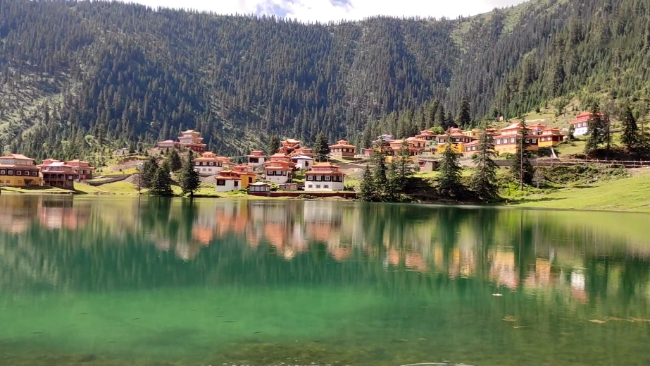 四川甘孜措卡湖风景区景点介绍1
