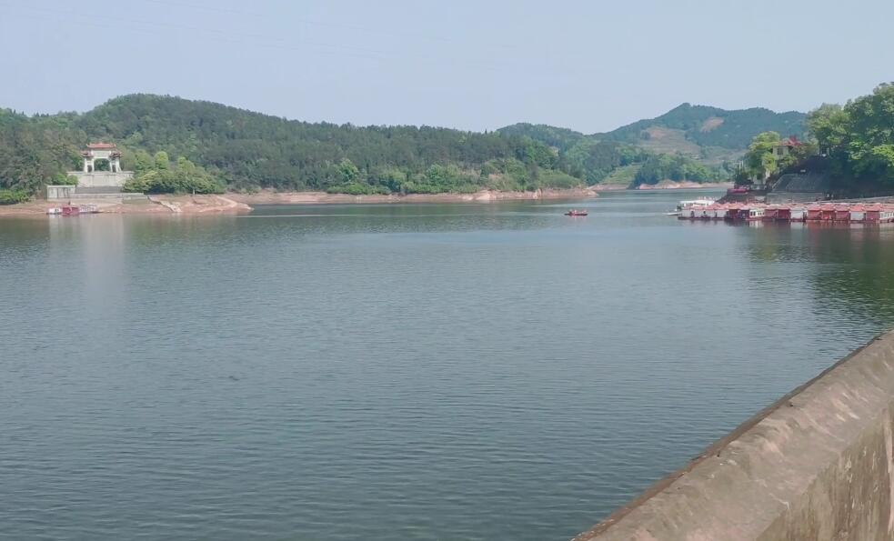 四川成都五龙山音乐百花谷景点介绍1