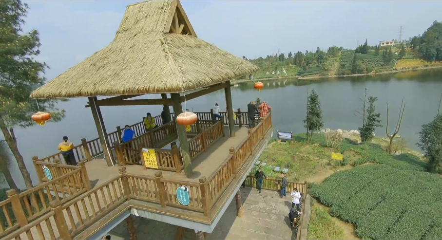 四川雅安月亮湖风景区景点介绍1