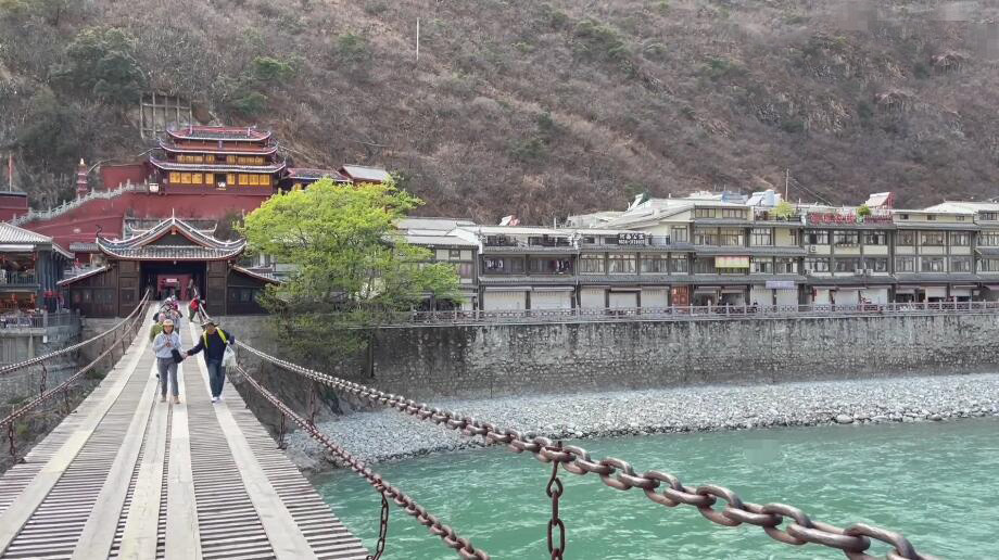 四川甘孜大渡河泸定桥(铁索桥)景点介绍1