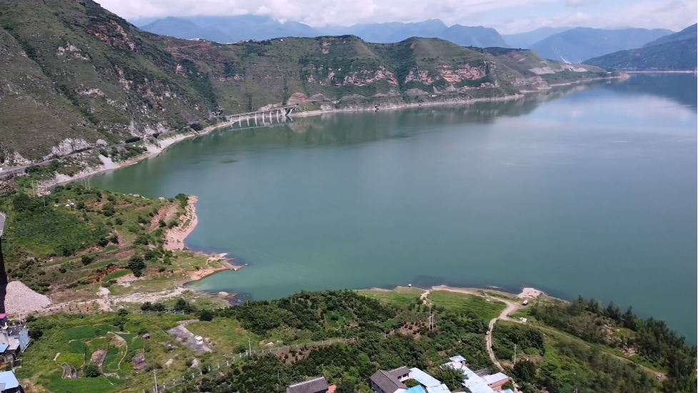 四川雅安汉源湖风景区景点介绍1