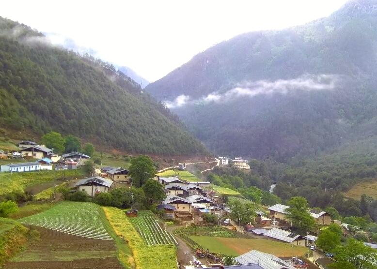 云南昭通景点罗汉坝玉盘瀑景点介绍1