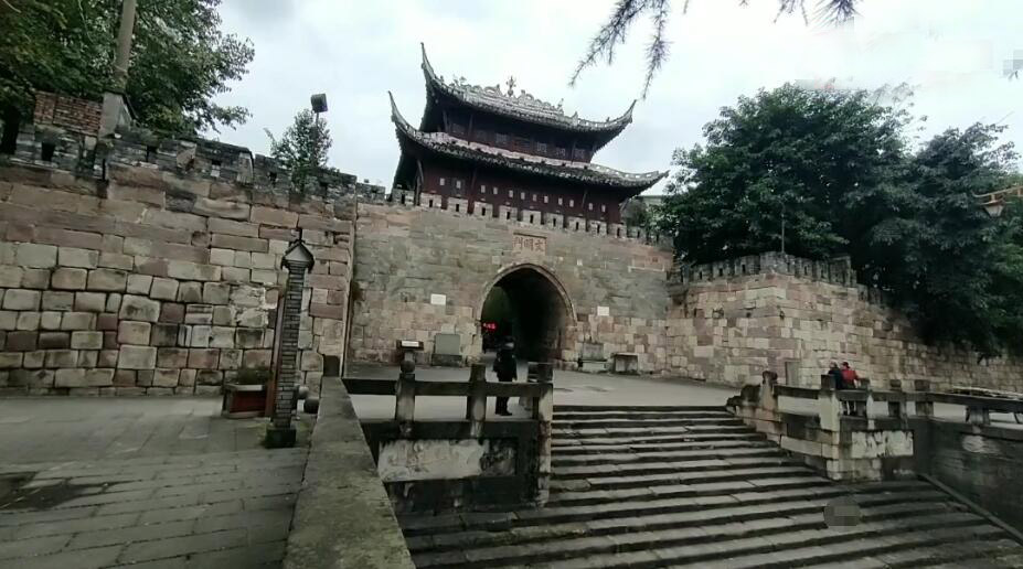 云南红河景点玉屏大榕树景点介绍1