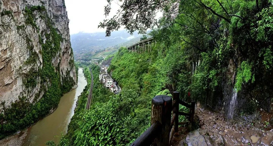 云南昭通景点豆沙石门关观音阁景点介绍3