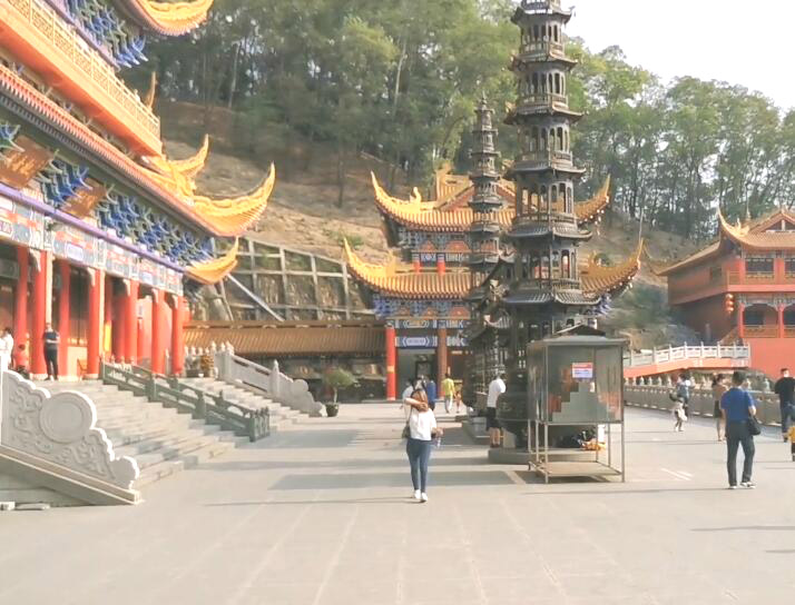 云南楚雄景点观音寺(观海楼)景点介绍1