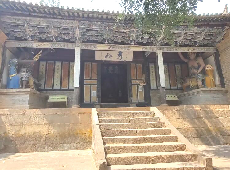 云南红河景点秀山寺(真觉寺)景点介绍1