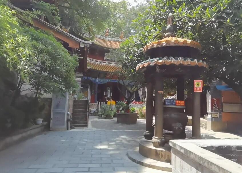 云南昆明景点春城湖畔高尔夫度假村景点介绍1