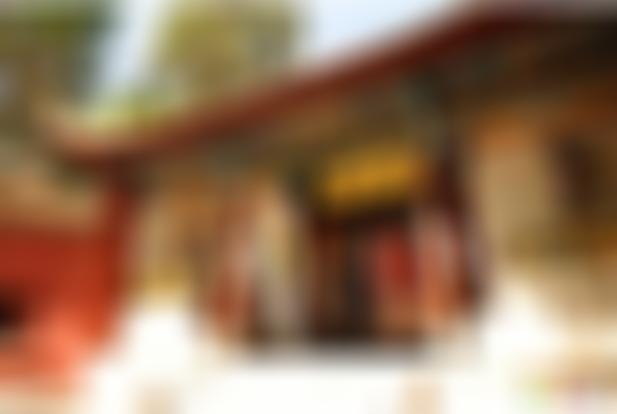 云南昆明景点龙山曹溪寺景点介绍1