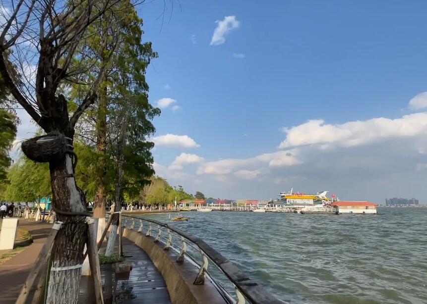 云南昆明景点滇池(昆明湖)景点介绍1