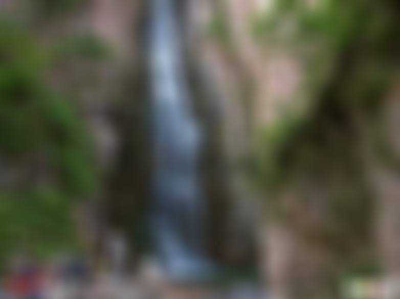 河南新乡景区万仙山磨剑锋瀑布景点介绍1