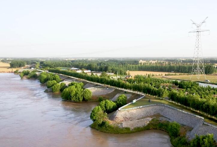 河南新乡景区曹岗险工堤坝景点介绍1