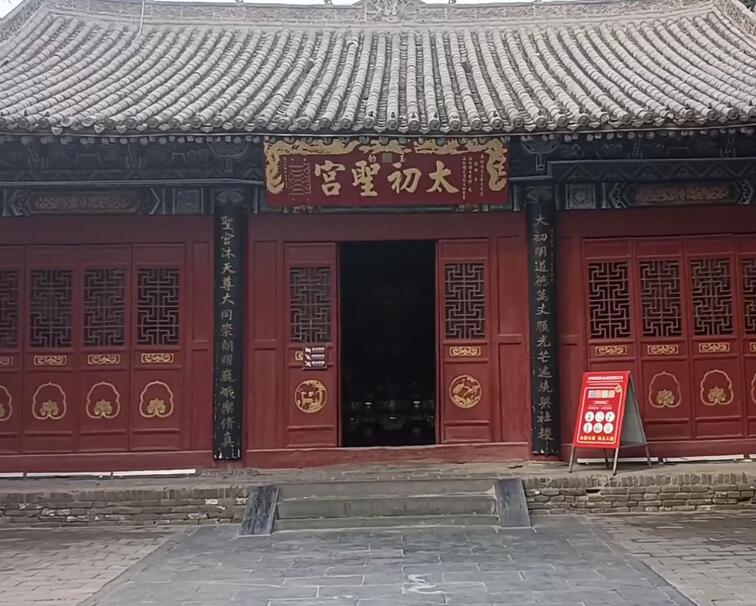 河南许昌景区春秋楼景点介绍1