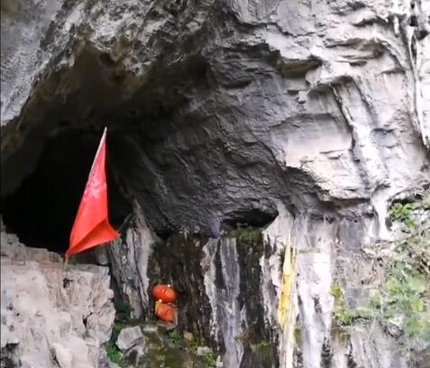 河南洛阳景区恐龙谷漂流景点介绍1