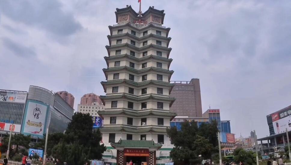 河南郑州景区二七纪念塔景点介绍1
