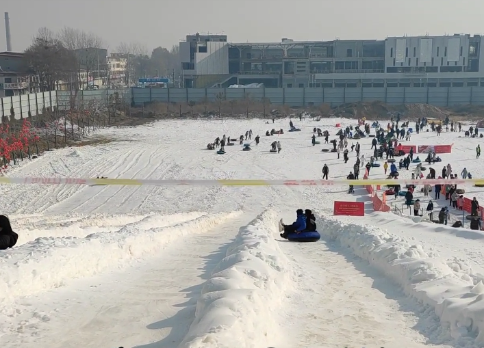 河南濮阳景区濮上园滑雪场景点介绍1
