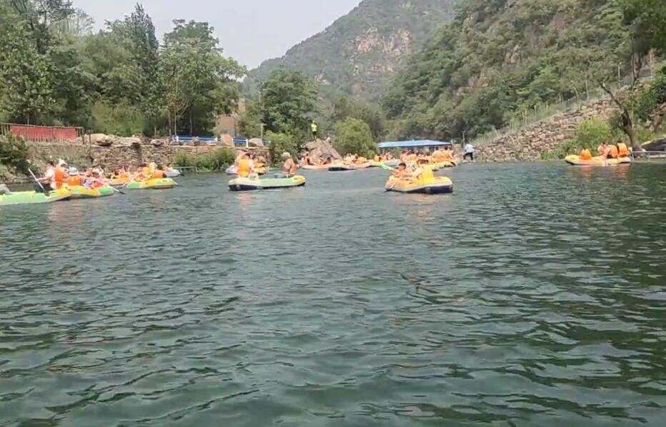 河南南阳景区宝天曼峡谷漂流景点介绍1