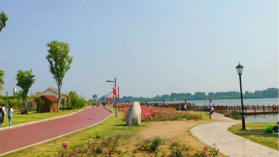 河南信阳景区龙山湖湿地公园景点介绍1