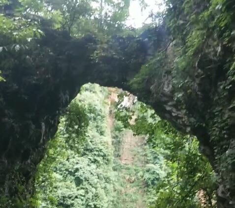 贵州铜仁景点:洋山河天生桥景点介绍1