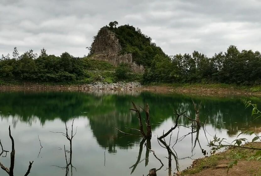 贵州遵义景点:赤水大瀑布景区(国家4A级)景点介绍1