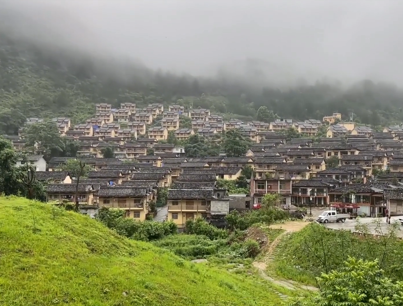 贵州安顺景点:龙宫龙字田景点介绍1