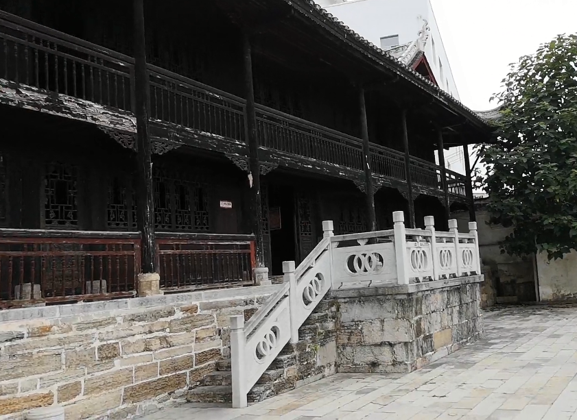 贵州安顺景点:格凸河天星洞(悬棺洞)景点介绍1