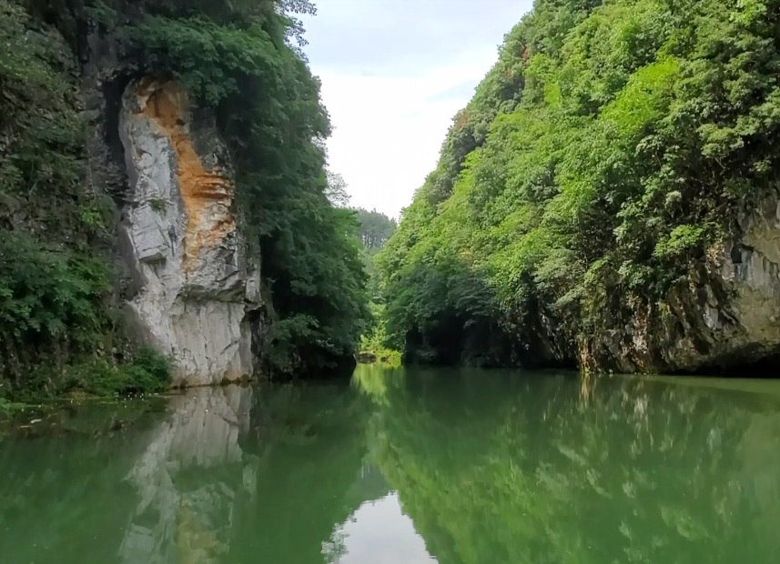 贵州黔南州景点:格多苗寨景点介绍1