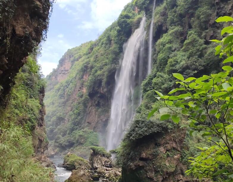 贵州黔西南景点:马岭河峡谷风景区(国家4A级)景点介绍1
