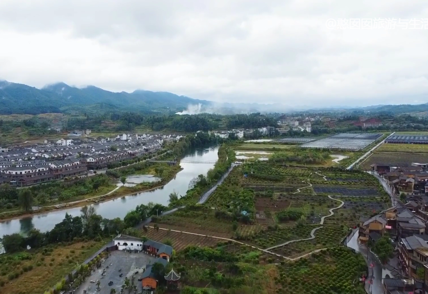 浙江金华横店圆明新园玫瑰花园景点介绍1