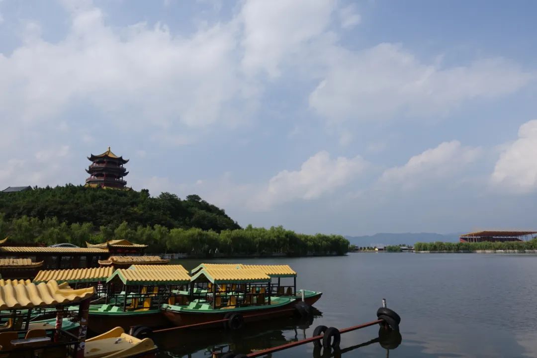 浙江金华横店圆明新园镂月开云(牡丹园)景点介绍4