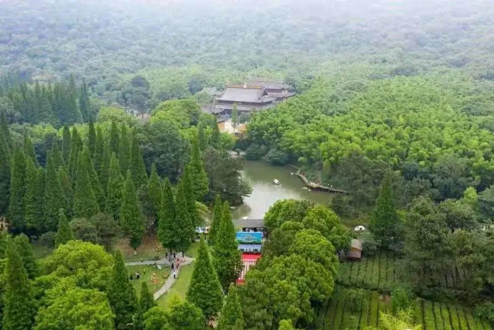 江苏苏州虞山宝岩梅林景点介绍1