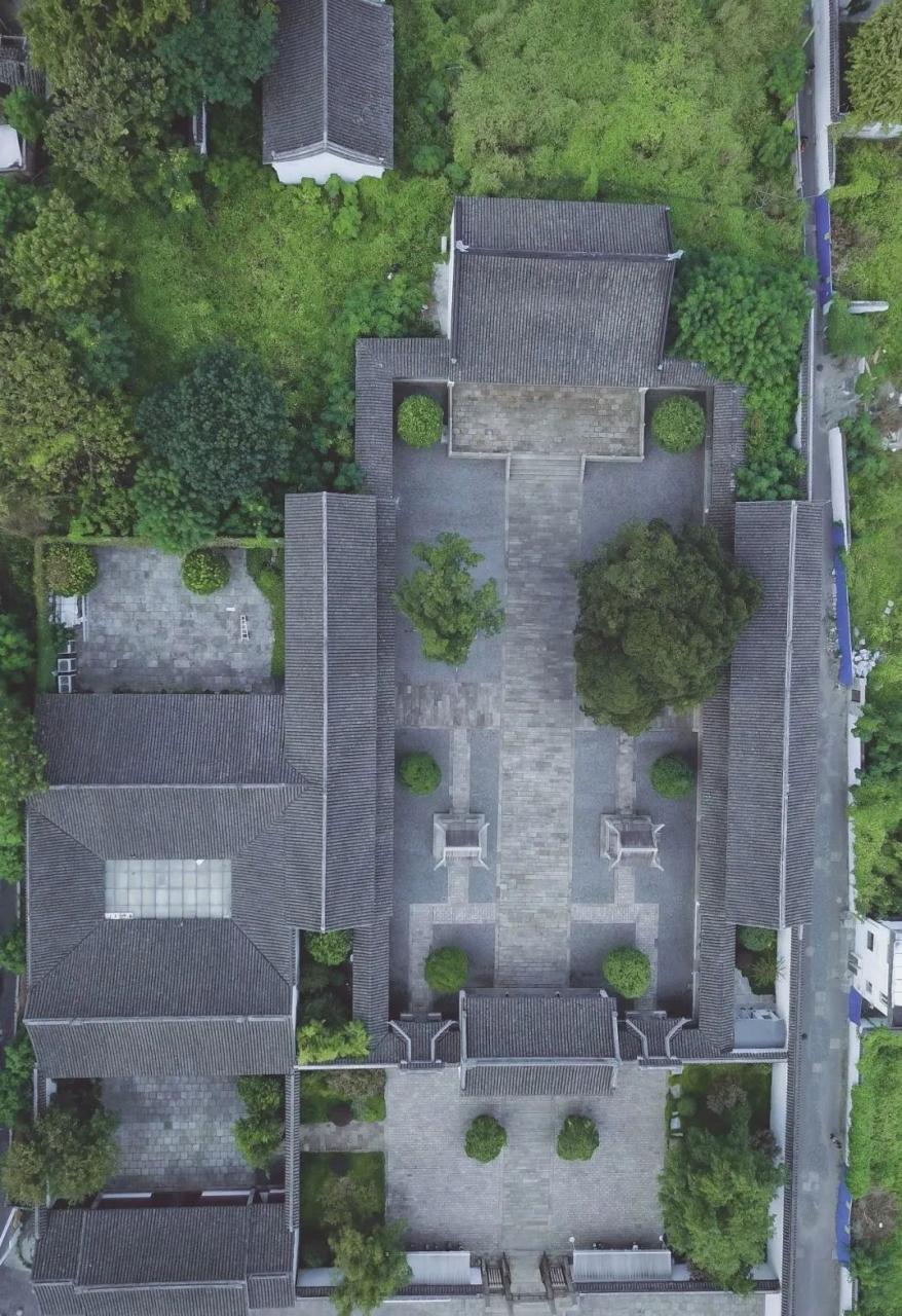 江苏无锡泰伯庙响镗碑景点介绍3