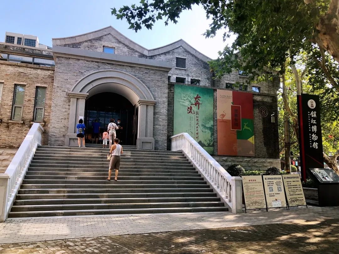 江苏苏州穹窿山慈孝亭景点介绍1