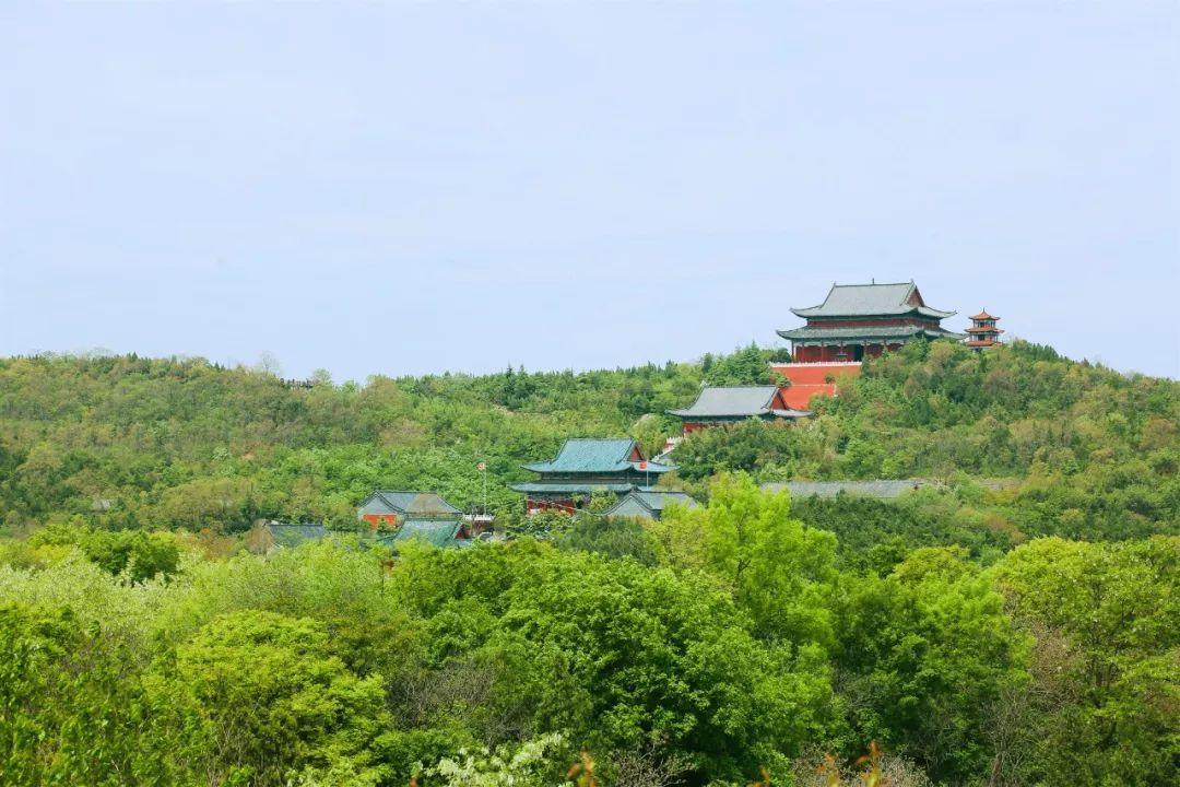 江苏徐州艾山艾王阁景点介绍1