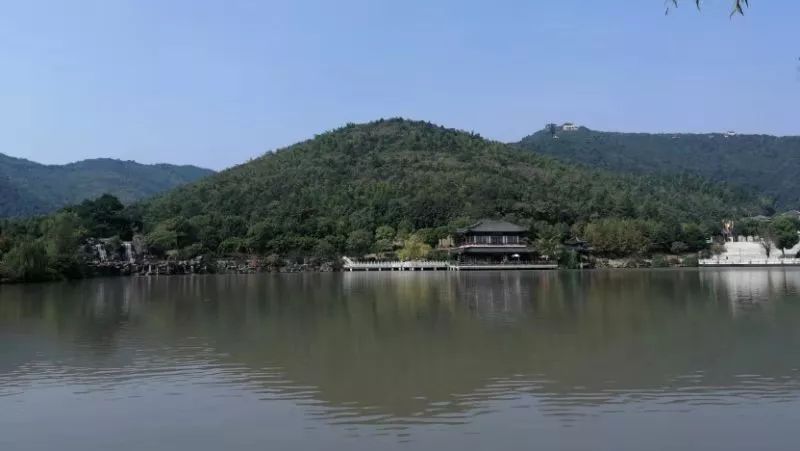 江苏苏州穹窿山玩月台景点介绍2