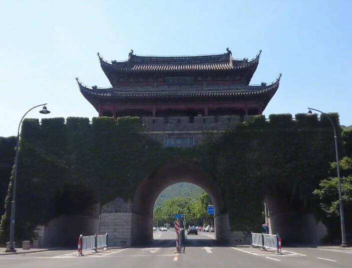 江苏苏州盛泽湖月季园(国家3A级)景点介绍1