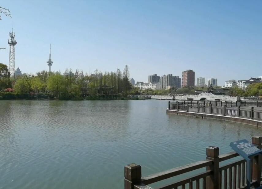 江苏苏州拙政园听雨轩景点介绍1