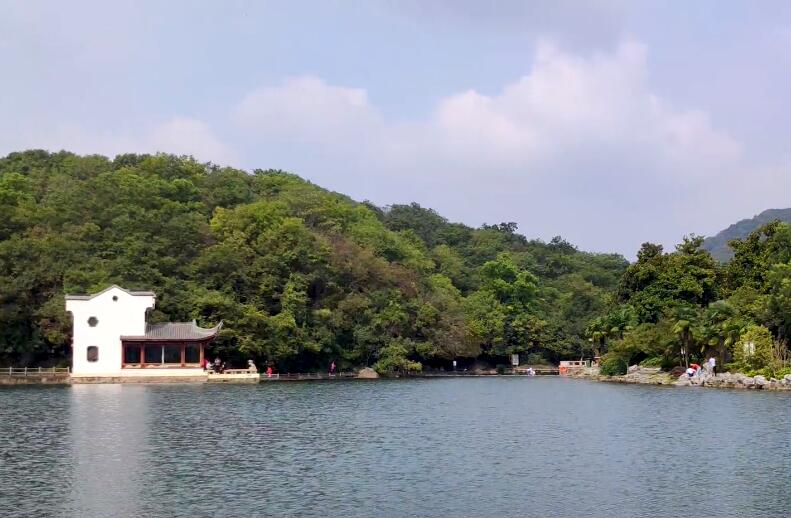 江苏徐州彭祖园彭祖像景点介绍1