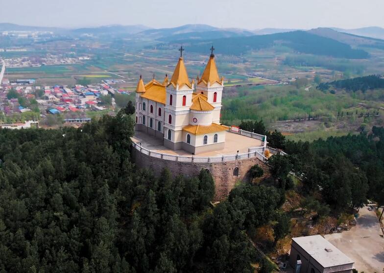 山东济南平阴露德圣母堂景点介绍1