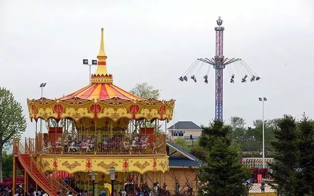 山东青岛藏马山蓝莓小镇景点介绍2