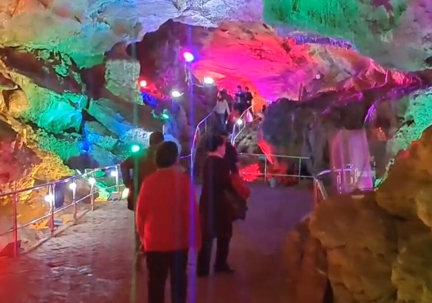 山东淄博鲁山溶洞千人洞景点介绍1