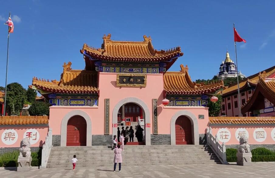 山东泰安莲花山云谷寺景点介绍1